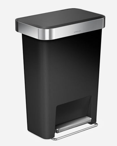 Black plastic rectangular step trash can 45L — photo 4