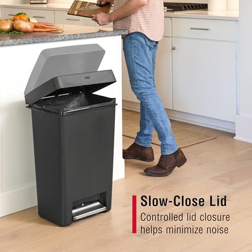 Black plastic step-on kitchen trash can — photo 4