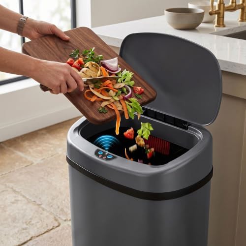 Automatic sensor trash can with odor filter — photo 5